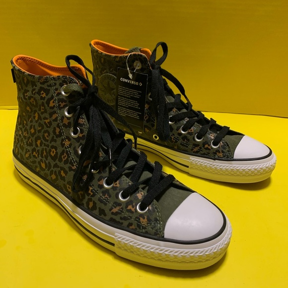 Converse Other - Converse All Star Chuck Taylor Pro Leopard Print